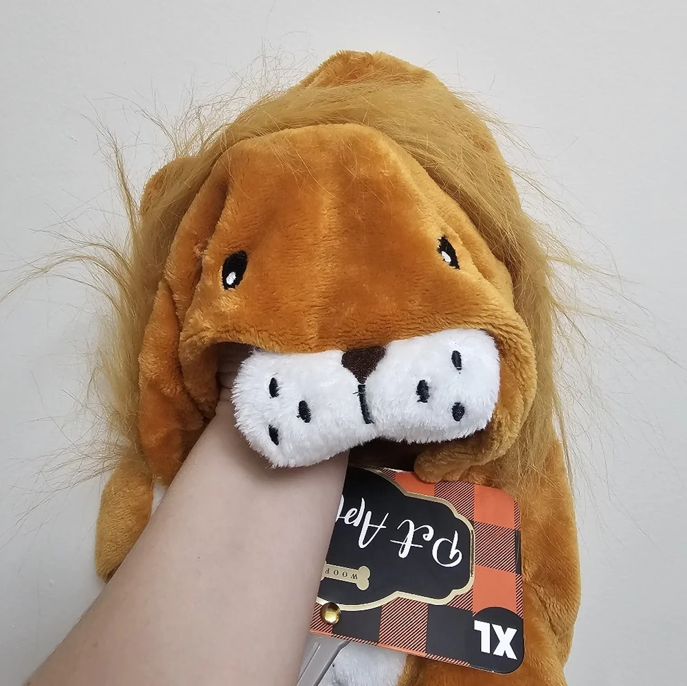 NWT WOOF‎ Lion Pet Apparel size XL